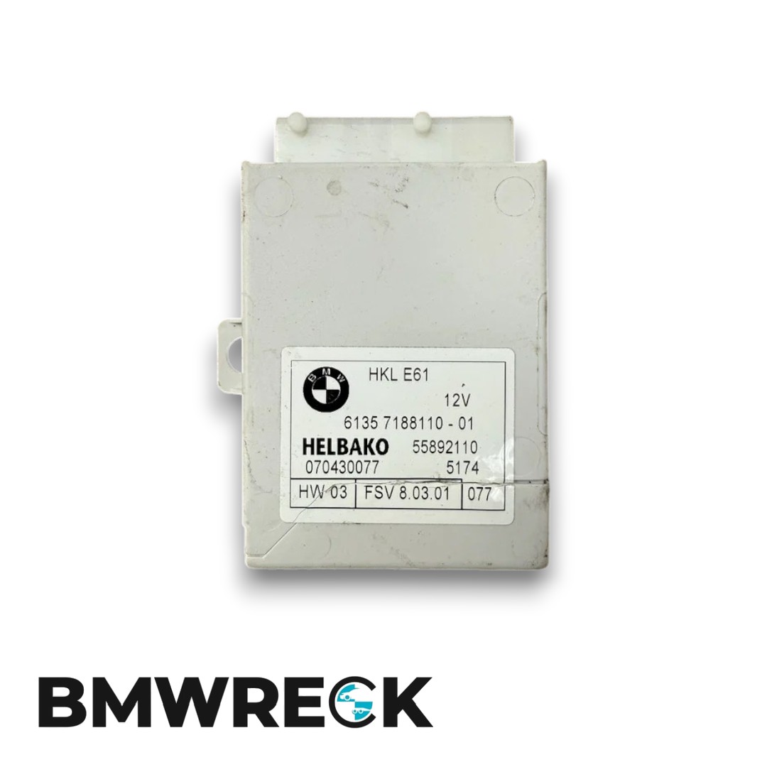 BMW E61 – HKL řídící jednotka zadního víka 61357188110